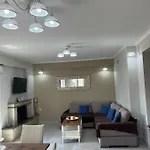 Apartment Faidra's House *