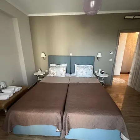 Apartment Faidra's House *