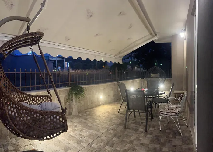 Faidra's House Apartment